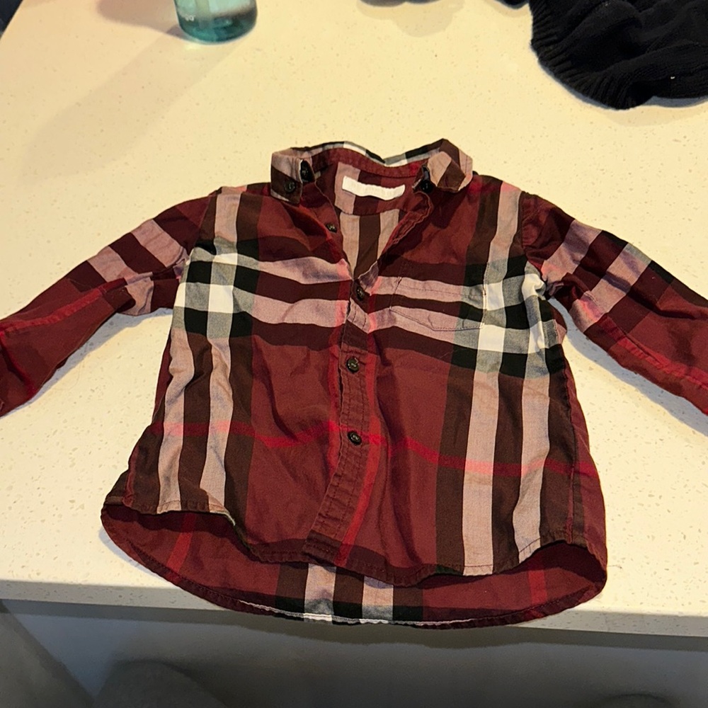 Burberry 280.00 authentic toddler boy dress shirt perfect for Christmas photos